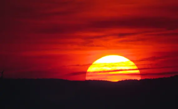 Why Sunsets Are Red or Orange
